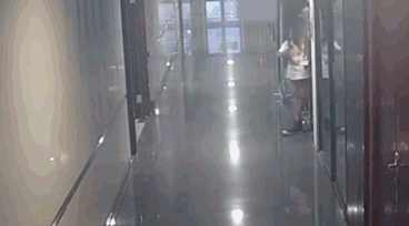 【每日平安146】乔装行窃主播报复老东家,夫妻吵架醉酒男子砸警车